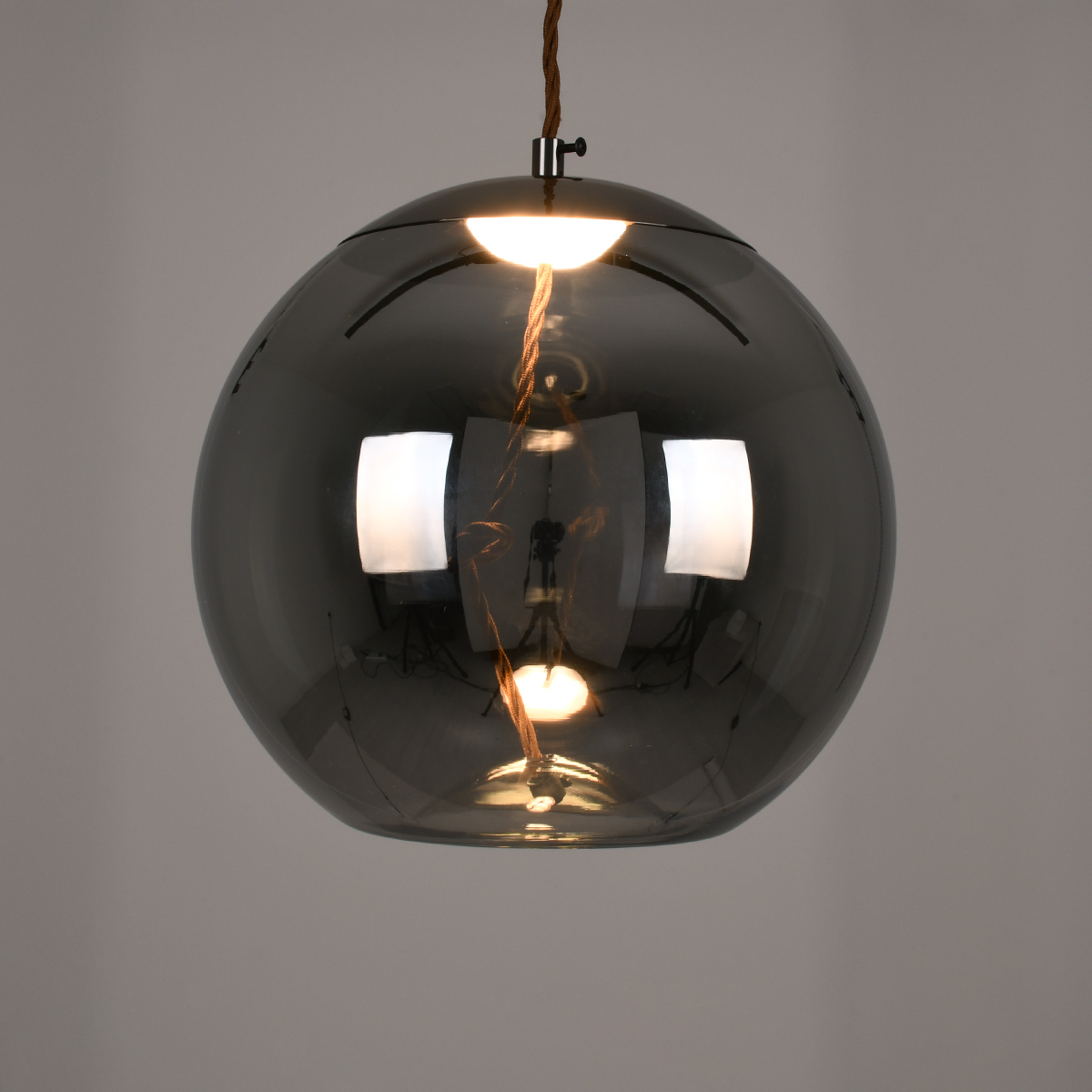 GLOBOSTAR® ΑΧΤΟΝ 00749 Μοντέρνο Κρεμαστό Φωτιστικό Οροφής LED 7W 500lm 180° AC 220-240V IP20 Θερμό Λευκό 2700K - Sanan SMD Chip - Μαύρο & Μαύρο Φιμέ - Μ30 x Π30 x Υ30cm - 2 Χρόνια Εγγύηση 4 GLOBOSTAR® ΑΧΤΟΝ 00749 Μοντέρνο Κρεμαστό Φωτιστικό Οροφής LED 7W 500lm 180° AC 220-240V IP20 Θερμό Λευκό 2700K - Sanan SMD Chip - Μαύρο & Μαύρο Φιμέ - Μ30 x Π30 x Υ30cm - 2 Χρόνια Εγγύηση - Image 2