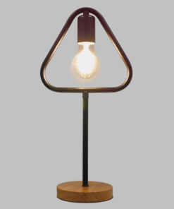 GloboStar® GloboStar® HONOR TRIANGLE 01436 Μοντέρνο Επιτραπέζιο Φωτιστικό Πορτατίφ Μονόφωτο 1 x E27 IP20 Μαύρο Μέταλλο με Μπεζ Ξύλο - Μ20 x Π20 x Υ40cm