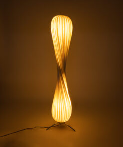 Alternative view of GloboStar® PRAIA 02225 Μοντέρνο Επιδαπέδιο Φωτιστικό Δίφωτο 2 x E27 IP20 Μπεζ Ξύλο - Μ25 x Π25 x Υ145cm