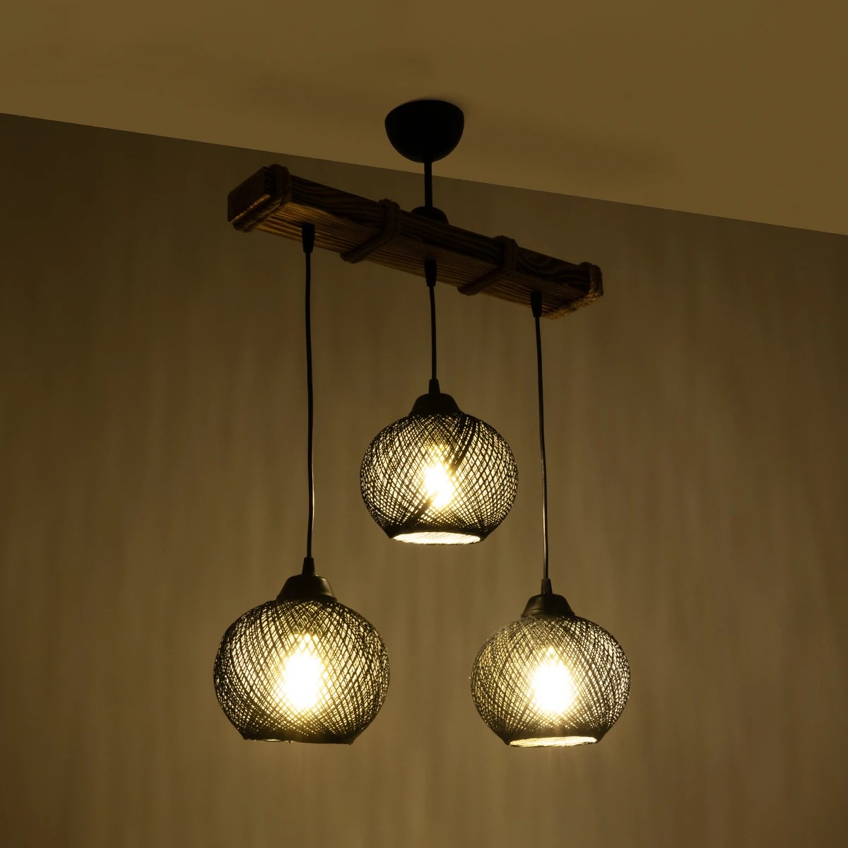 GLOBOSTAR® LUMA 201-0010 Vintage Κρεμαστό Φωτιστικό Οροφής με Ντουί 3 x E27 AC 220-240V IP20 - Μπεζ & Μαύρο - Μ55 x Π18 x Υ65cm 2 GloboStar® GLOBOSTAR® LUMA 201-0010 Vintage Κρεμαστό Φωτιστικό Οροφής με Ντουί 3 x E27 AC 220-240V IP20 - Μπεζ & Μαύρο - Μ55 x Π18 x Υ65cm