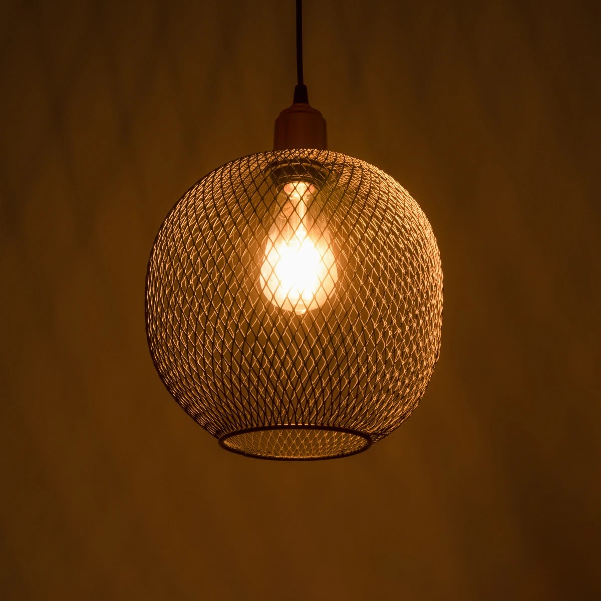 GLOBOSTAR® WIRE 203-0004 Μοντέρνο Κρεμαστό Φωτιστικό Οροφής με Ντουί 1 x E27 AC 220-240V IP20 - Μαύρο & Χάλκινο - Μ25 x Π25 x Υ30cm 3 GLOBOSTAR® WIRE 203-0004 Μοντέρνο Κρεμαστό Φωτιστικό Οροφής με Ντουί 1 x E27 AC 220-240V IP20 - Μαύρο & Χάλκινο - Μ25 x Π25 x Υ30cm - Image 2