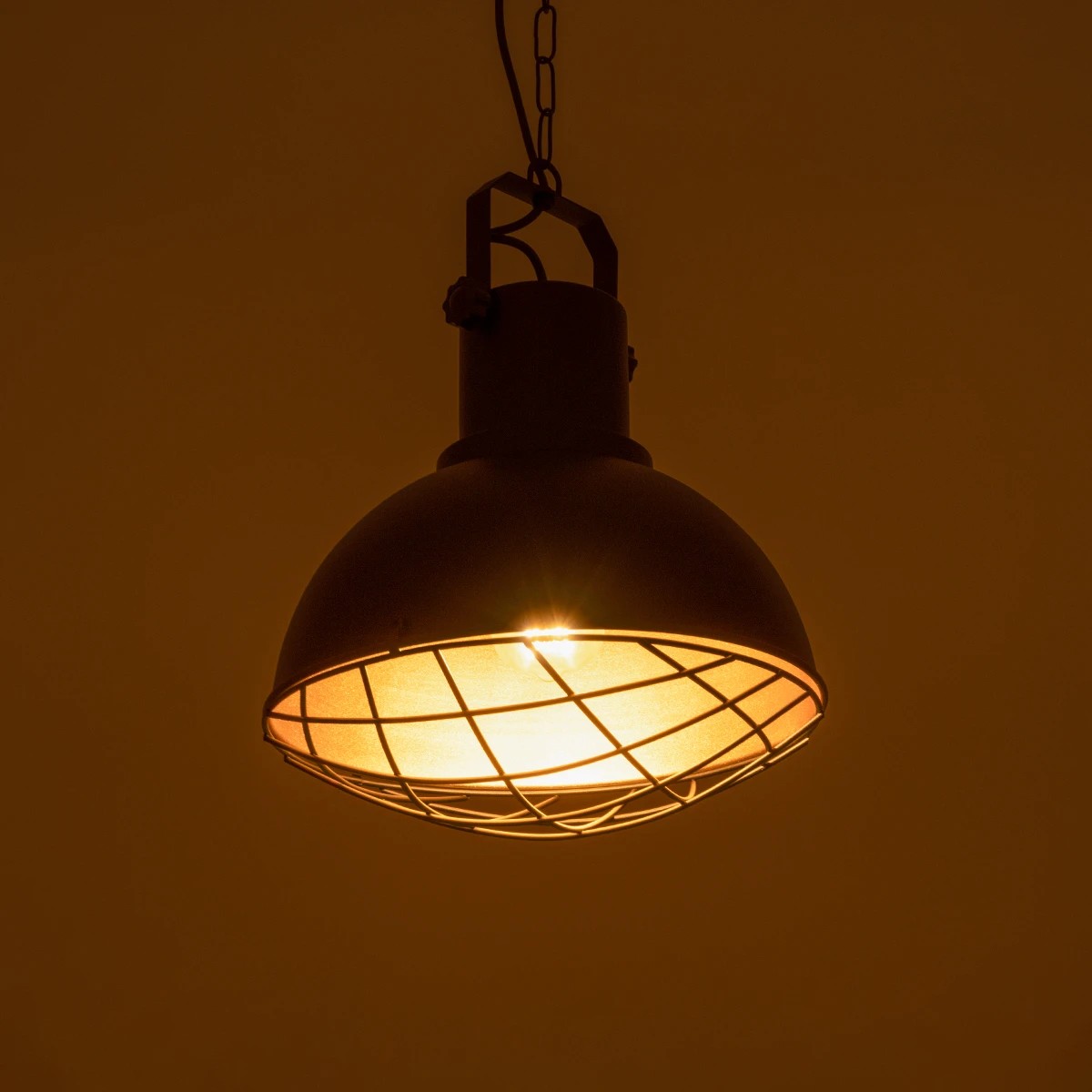 GLOBOSTAR® SIERRA 203-0011 Vintage Κρεμαστό Φωτιστικό Οροφής με Ντουί 1 x E27 AC 220-240V IP20 - Μαύρο & Χρυσό - Μ30 x Π30 x Υ40cm 3 GLOBOSTAR® SIERRA 203-0011 Vintage Κρεμαστό Φωτιστικό Οροφής με Ντουί 1 x E27 AC 220-240V IP20 - Μαύρο & Χρυσό - Μ30 x Π30 x Υ40cm - Image 2