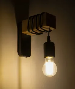 Alternative view of GloboStar® XYLO 203-0014 Μοντέρνο Επιτοίχιο Φωτιστικό Απλίκα Μονόφωτο 1 x E27 IP20 Μαύρο Μέταλλο με Μπεζ Ξύλο - Μ18 x Π18 x Υ19cm