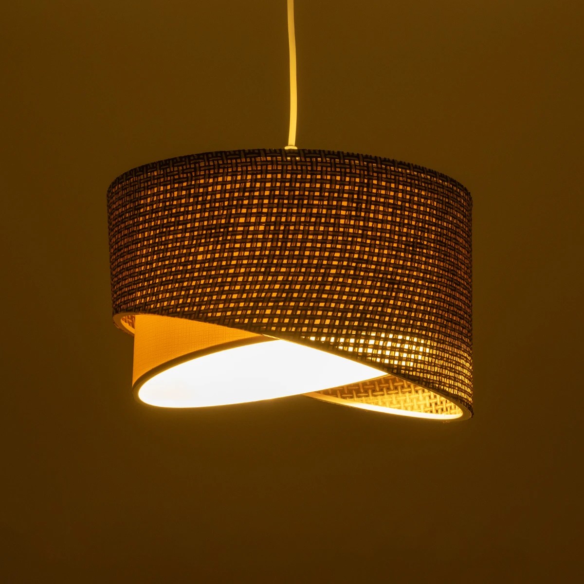 GLOBOSTAR® LILI 203-0177 Μοντέρνο Κρεμαστό Φωτιστικό Οροφής με Ντουί 1 x E27 AC 220-240V IP20 - Καφέ & Μπεζ - Μ30 x Π30 x Υ22cm 3 GLOBOSTAR® LILI 203-0177 Μοντέρνο Κρεμαστό Φωτιστικό Οροφής με Ντουί 1 x E27 AC 220-240V IP20 - Καφέ & Μπεζ - Μ30 x Π30 x Υ22cm - Image 2