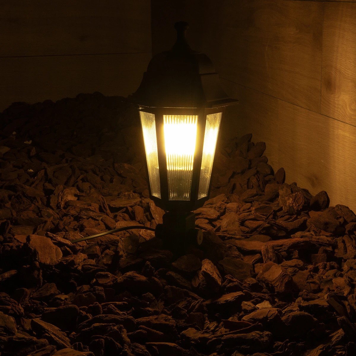 GloboStar® VITRO 203-0193 Vintage Καρφωτό Φωτιστικό Φαναράκι Μονόφωτο 1 x E27 IP44 Μαύρο & Διάφανο Πλαστικό - Μ17 x Π17 x Υ55cm 3 GloboStar® VITRO 203-0193 Vintage Καρφωτό Φωτιστικό Φαναράκι Μονόφωτο 1 x E27 IP44 Μαύρο & Διάφανο Πλαστικό - Μ17 x Π17 x Υ55cm - Image 2