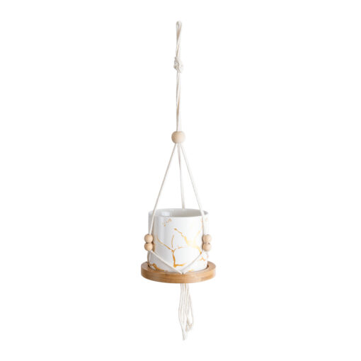 GloboStar® GloboStar® Artificial Garden USBOA 20545 Κρεμαστό Διακοσμητικό Κεραμικό Κασπώ Γλάστρα - Flower Pot Λευκό με Χρυσές Λεπτομέρειες και Μπεζ Ξύλινη Βάση Φ10 x Υ40cm