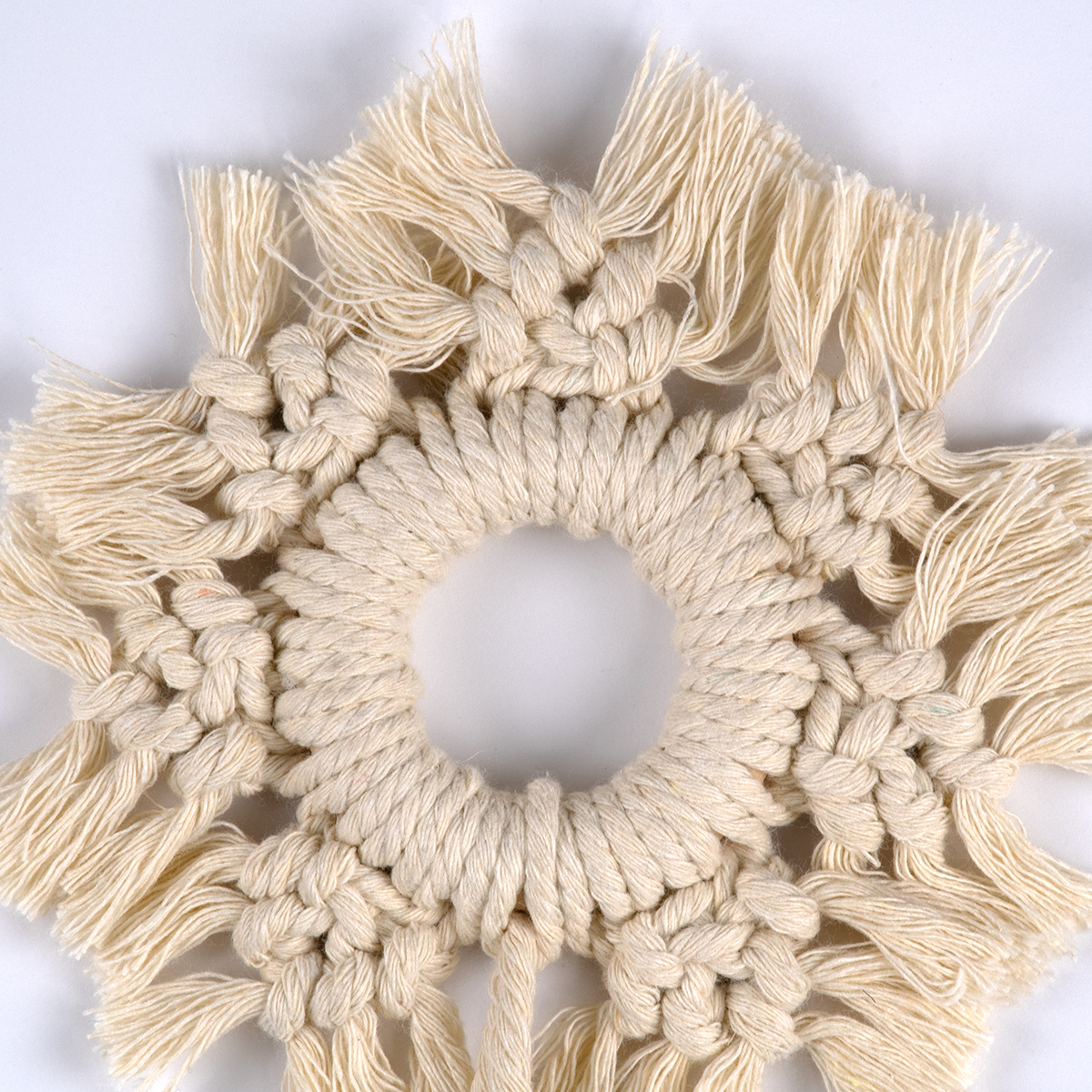 GloboStar® 35014 Διακοσμητικό Κρεμαστό Μακραμέ Κρίκος Χειροποίητο Μπεζ Φ13cm 5 GloboStar® 35014 Διακοσμητικό Κρεμαστό Μακραμέ Κρίκος Χειροποίητο Μπεζ Φ13cm - Image 3