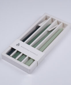 GloboStar® GloboStar® SPRING-FOREST 35210 ΣΕΤ 4 Αρωματικά Κεριά Κηροπηγίου Παραφίνης με Άρωμα Φρεσκάδα Βουνού Πολύχρωμα Μ2 x Π2 x Υ25cm