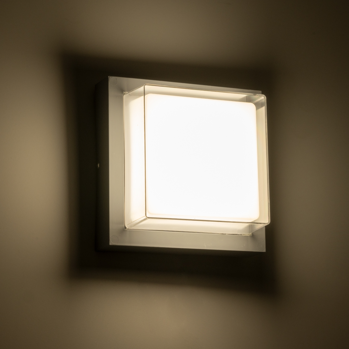 GLOBOSTAR® NEXUS 60768 Φωτιστικό Τοίχου - Απλίκα Εσωτερικού/Εξωτερικού Χώρου LED 10W 1050lm 120° AC175-265V Αδιάβροχο IP65 - Πλαστικό Σώμα - Φυσικό λευκό 4500K - Μ17 x Π17 x Υ9cm - Γκρι - Bridgelux Chip - 3 Χρόνια Εγγύηση 8 GLOBOSTAR® NEXUS 60768 Φωτιστικό Τοίχου - Απλίκα Εσωτερικού/Εξωτερικού Χώρου LED 10W 1050lm 120° AC175-265V Αδιάβροχο IP65 - Πλαστικό Σώμα - Φυσικό λευκό 4500K - Μ17 x Π17 x Υ9cm - Γκρι - Bridgelux Chip - 3 Χρόνια Εγγύηση - Image 6