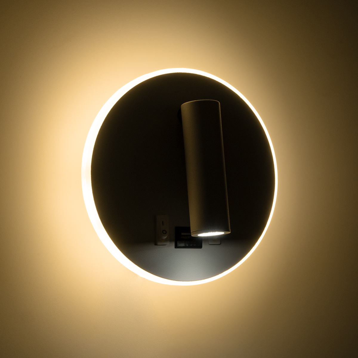 GloboStar® LADY-R 60939 Μοντέρνο Φωτιστικό Τοίχου - Απλίκα Ξενοδοχείου Bed Side LED 6W 600lm 36° & 360° AC 220-240V - Reading Light & Κρυφός Φωτισμός - Φορτιστής USB 3A - Φ15 x Υ7cm - Φυσικό Λευκό 4500K - Λευκό - 3 Χρόνια Εγγύηση 8 GloboStar® LADY-R 60939 Μοντέρνο Φωτιστικό Τοίχου - Απλίκα Ξενοδοχείου Bed Side LED 6W 600lm 36° & 360° AC 220-240V - Reading Light & Κρυφός Φωτισμός - Φορτιστής USB 3A - Φ15 x Υ7cm - Φυσικό Λευκό 4500K - Λευκό - 3 Χρόνια Εγγύηση - Image 6