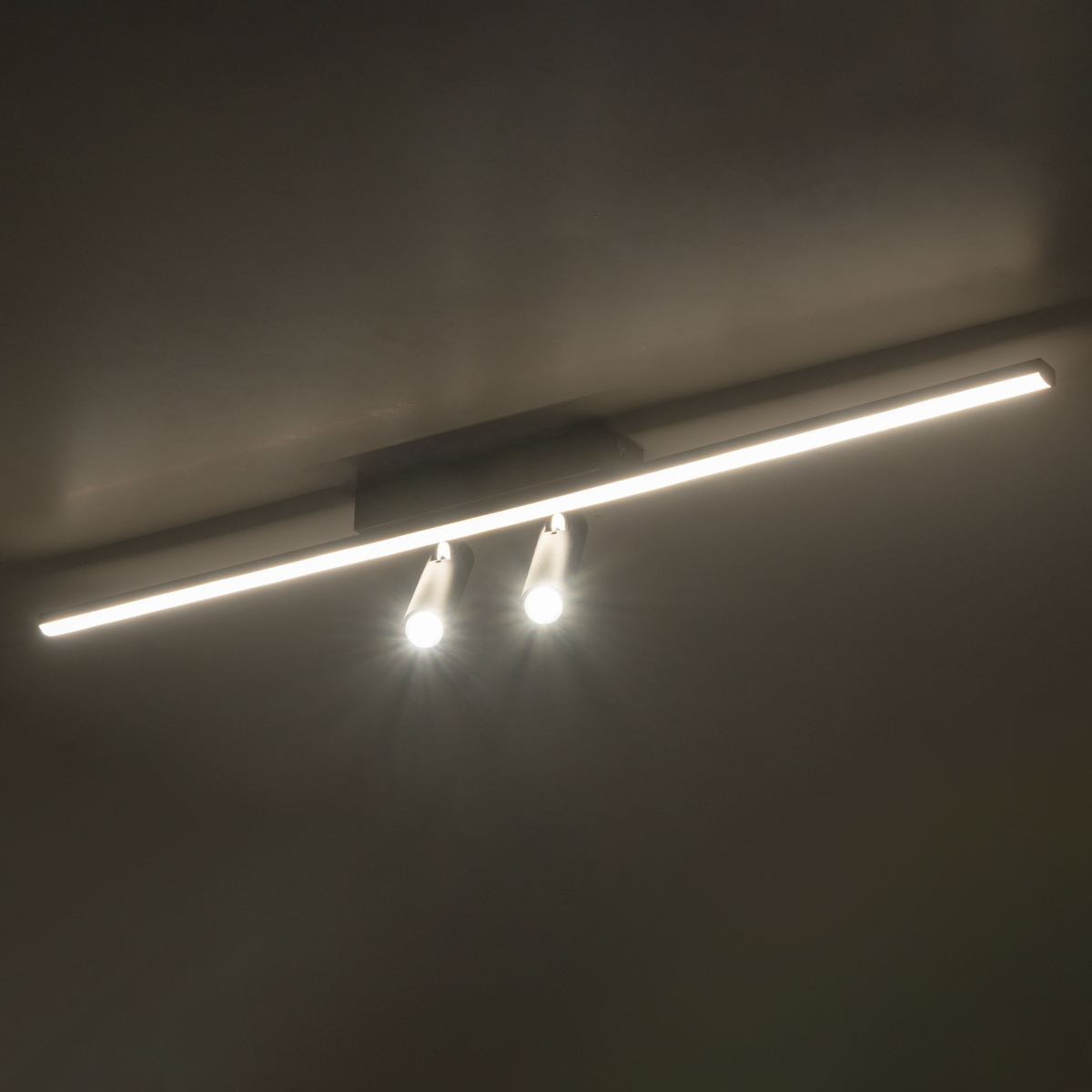 GLOBOSTAR® BARETTI 61226 Φωτιστικό Οροφής Linear Design LED CCT με Κινούμενα Σποτ LED Downlight 24W 2688lm 160° & 45° AC 220-240V IP20 - Εναλλαγή Φωτισμού μέσω Διακόπτη On/Off All In One Ψυχρό 6000k+Φυσικό 4500k+Θερμό 2700k - Μ80 x Π5.5 x Υ5 cm - Μαύρο - 3 Χρόνια Εγγύηση 10 GLOBOSTAR® BARETTI 61226 Φωτιστικό Οροφής Linear Design LED CCT με Κινούμενα Σποτ LED Downlight 24W 2688lm 160° & 45° AC 220-240V IP20 - Εναλλαγή Φωτισμού μέσω Διακόπτη On/Off All In One Ψυχρό 6000k+Φυσικό 4500k+Θερμό 2700k - Μ80 x Π5.5 x Υ5 cm - Μαύρο - 3 Χρόνια Εγγύηση - Image 8