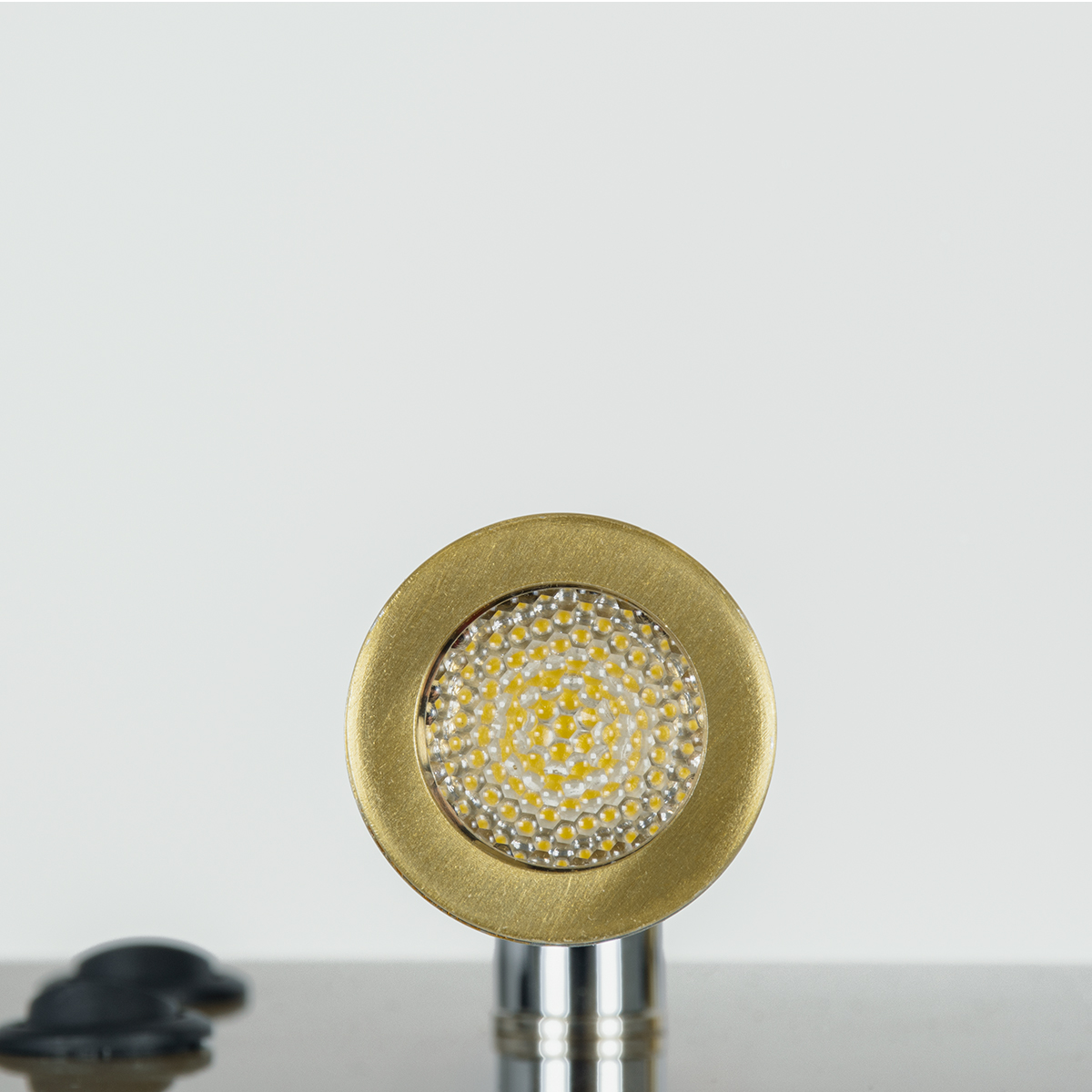 GloboStar® PALADIN 61358 Μοντέρνο Φωτιστικό Τοίχου - Απλίκα Ξενοδοχείου Bed Side LED 6W 720lm 36° AC 220-240V - Reading Light & Κρυφός Φωτισμός - Φορτιστές USB 3A & Wireless 20W - Μ30 x Π11 x Υ12cm - Φυσικό Λευκό 4500K - Χρυσό Βούρτσας - Δεξί 12 GloboStar® PALADIN 61358 Μοντέρνο Φωτιστικό Τοίχου - Απλίκα Ξενοδοχείου Bed Side LED 6W 720lm 36° AC 220-240V - Reading Light & Κρυφός Φωτισμός - Φορτιστές USB 3A & Wireless 20W - Μ30 x Π11 x Υ12cm - Φυσικό Λευκό 4500K - Χρυσό Βούρτσας - Δεξί - Image 10