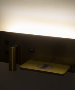 GloboStar® PALADIN 61358 Μοντέρνο Φωτιστικό Τοίχου - Απλίκα Ξενοδοχείου Bed Side LED 6W 720lm 36° AC 220-240V - Reading Light & Κρυφός Φωτισμός - Φορτιστές USB 3A & Wireless 20W - Μ30 x Π11 x Υ12cm - Φυσικό Λευκό 4500K - Χρυσό Βούρτσας - Δεξί 28 61358 12