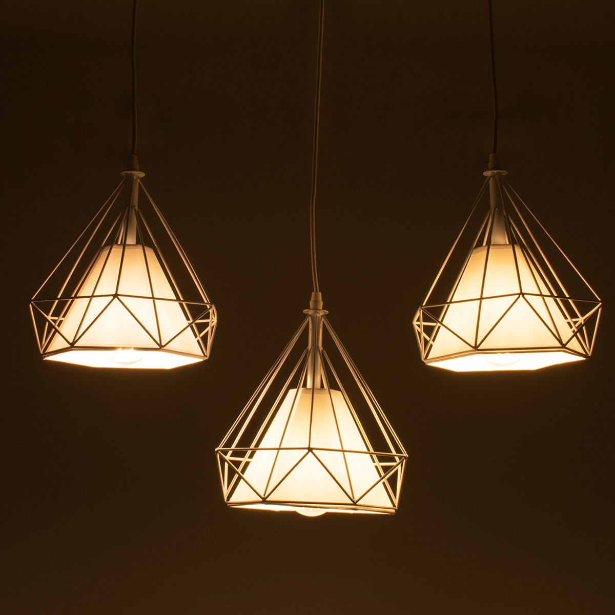 GLOBOSTAR® EIFFEL 61570 Vintage Κρεμαστό Φωτιστικό Οροφής με Ντουί 3 x E27 AC 220-240V IP20 - Λευκό - Μ68 x Π25 x Υ130cm 4 GLOBOSTAR® EIFFEL 61570 Vintage Κρεμαστό Φωτιστικό Οροφής με Ντουί 3 x E27 AC 220-240V IP20 - Λευκό - Μ68 x Π25 x Υ130cm - Image 2