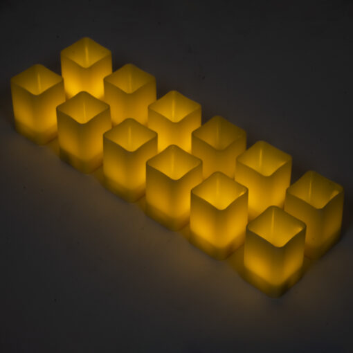 GloboStar® GloboStar® CANDLE 79539 ΣΕΤ 12 x Διακοσμητικά Realistic Κεράκια με LED Εφέ Κινούμενης Φλόγας - Μπαταρίας 12 x CR2032 Θερμό Λευκό 2700K Μπεζ L3.7 x W3.7 x H5.5cm