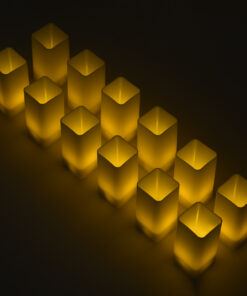 GloboStar® GloboStar® CANDLE 79540 ΣΕΤ 12 x Διακοσμητικά Realistic Κεράκια με LED Εφέ Κινούμενης Φλόγας - Μπαταρίας 12 x CR2032 Θερμό Λευκό 2700K Μπεζ L3.7 x W3.7 x H7.5cm