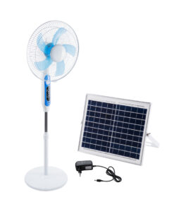 GloboStar® GloboStar® SOLARE-FAN 85357 Solar Fan Αυτόνομος Ηλιακός Επιδαπέδιος Ανεμιστήρας 25W 2 Λειτουργιών Ρεύματος με AC 220-240V ή με Φωτοβολταϊκό Panel 9V 15W & Επαναφορτιζόμενη Μπαταρία Li-ion 7.4V 6000mAh - 12 Ταχύτητες - Ασύρματο Χειριστήριο - Ενσωματωμένο USB 2.0 Charger Συσκευών - IP20 - Μ44 x Π37.5 x Υ132cm - Λευκό - 2 Years Warranty