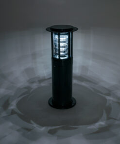 GLOBOSTAR® SOLARMIS 90536 Φωτιστικό Κολωνάκι Κήπου LED 10W 180lm 120° με Ενσωματωμένο Φωτοβολταϊκό Panel 6V 5W & Επαναφορτιζόμενη Μπαταρία Li-ion 3.2V 6000mAh με Αισθητήρα Ημέρας-Νύχτας Αδιάβροχο IP65 All in One CCT 6000K-4500K-2700K - Γκρι Ανθρακί - Μ22 x Π22 x Υ59cm - 2 Χρόνια Εγγύηση 17 90536 7