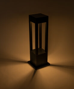 GLOBOSTAR® HONEYBEE 90537 Φωτιστικό Κολωνάκι Κήπου LED 10W 500lm 120° με Ενσωματωμένο Φωτοβολταϊκό Panel 6V 2W & Επαναφορτιζόμενη Μπαταρία Li-ion 3.2V 4000mAh με Αισθητήρα Ημέρας-Νύχτας Αδιάβροχο IP65 Ψυχρό Λευκό 6000K - Γκρι Ανθρακί - Μ20 x Π20 x Υ60cm - 2 Χρόνια Εγγύηση 21 90537 10