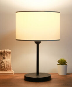 Alternative view of GloboStar® LARA 204-0075 Μοντέρνο Eπιτραπέζιο Φωτιστικό Πορτατίφ Μονόφωτο 1 x E27 IP20 Μαύρο Μέταλλο με Μπεζ Ύφασμα - Μ24 x Π24 x Υ35cm