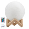 GloboStar® GloboStar® MOON 79619 Επιτραπέζιο Φωτιστικό Πορτατίφ LED 4W 240lm 360° DC 5V IP20 RGBW Dimmable Λευκό Πλαστικό με Μπεζ Ξύλο - Μ15 x Π15 x Υ19cm - 2 Xρόνια Εγγύηση